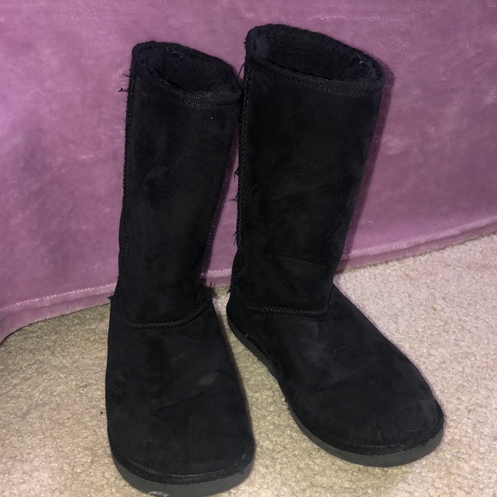 black boots